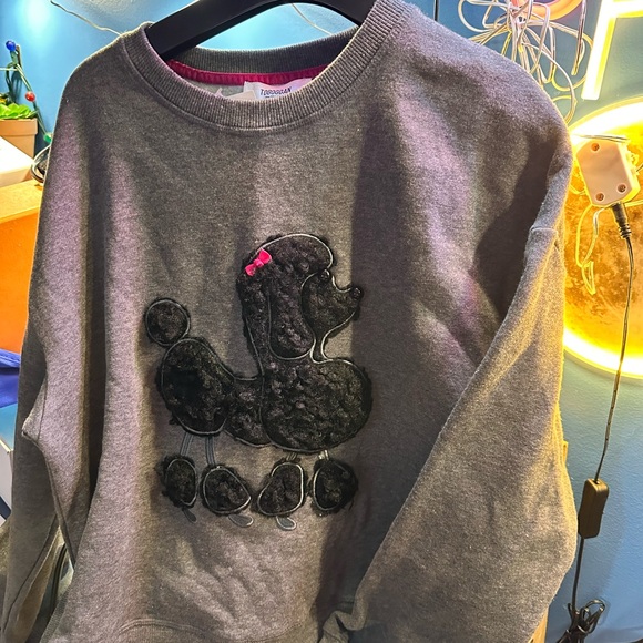 Tops - Gray Sweatshirt with Poodle Design